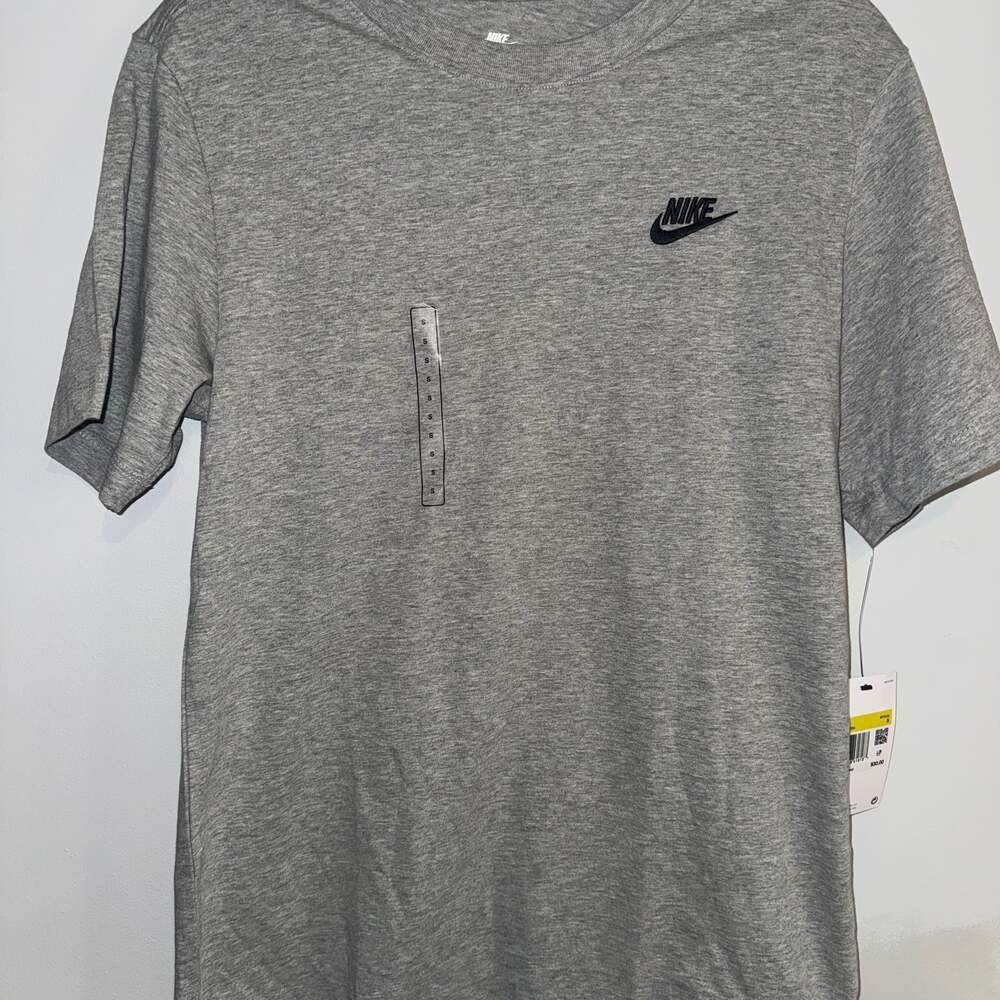 Nike Gray Heather‎ Embroidered Swoosh T-Shirt, Size Small